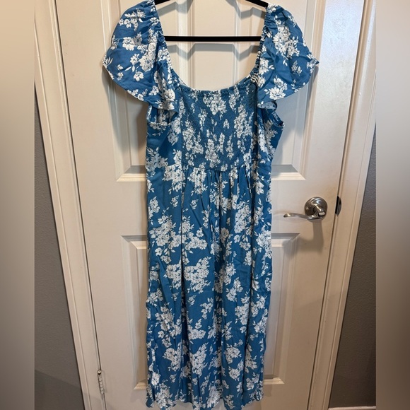 Old Navy Blue Floral Midi Dress - Picture 4 of 5